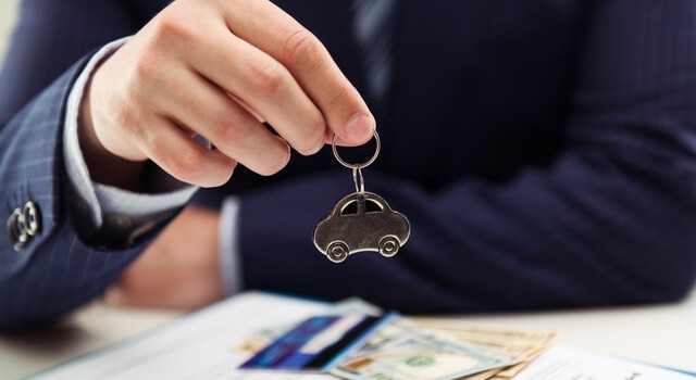 Auto Dealer Selling Car To Client